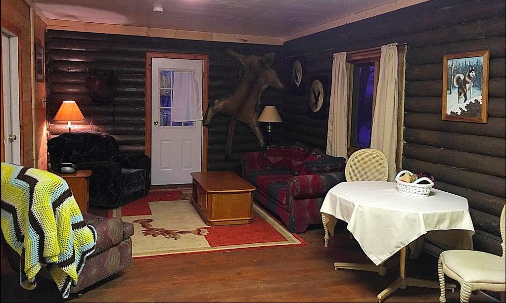 Flying U Ranch Seventy Mile House Ngoại thất bức ảnh